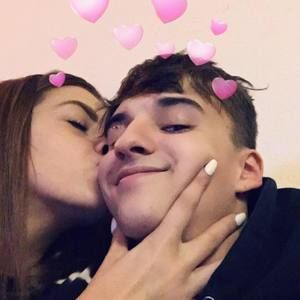 Meet your Posher, Cameron